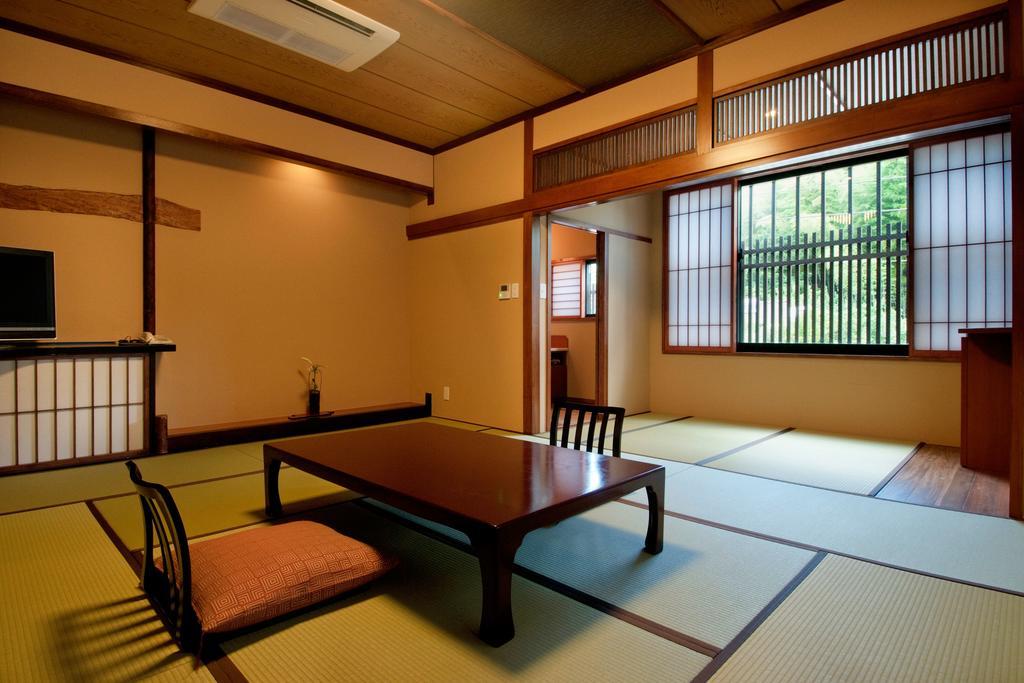 Отель Nansuikaku Miyawaka Экстерьер фото