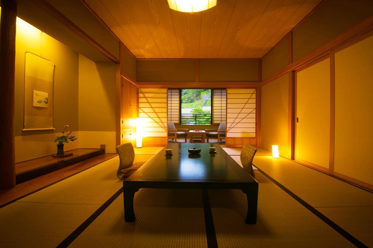 Отель Nansuikaku Miyawaka Экстерьер фото